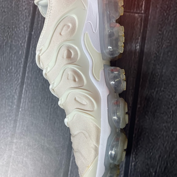 Nike Air VaporMax Plus White Platinum 924453-100 Men's Size 12 - Picture 6 of 10